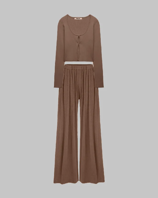 Korean Minimal Aesthetic Set Of Full Sleeve Top With Trouser In Brown