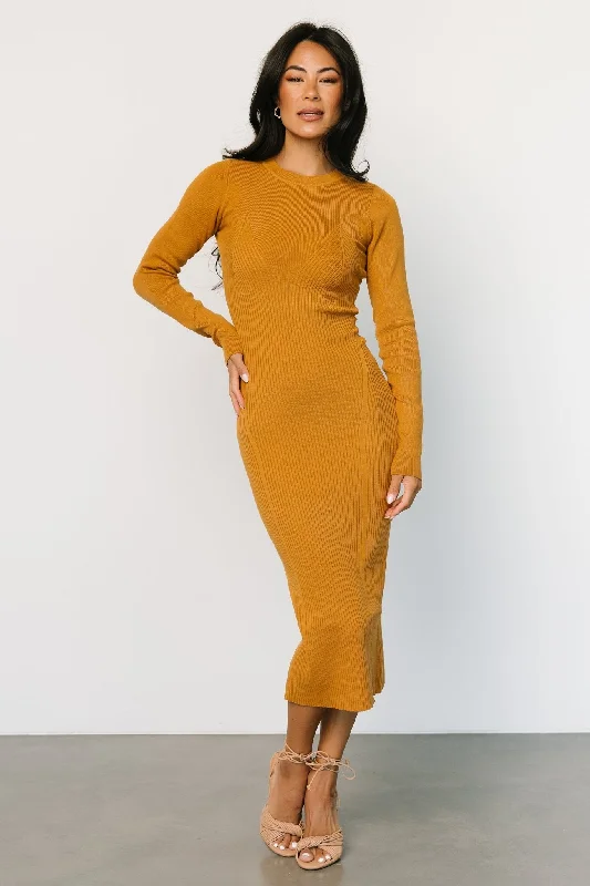 Manhattan Ribbed Sweater Dress | Camel