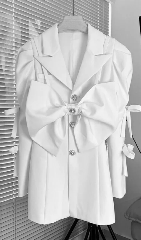 WHITE BOW WAIST SUIT DRESS