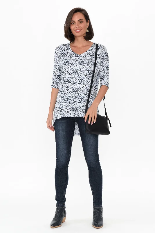 brielle-snow-leopard-bamboo-v-neck-top