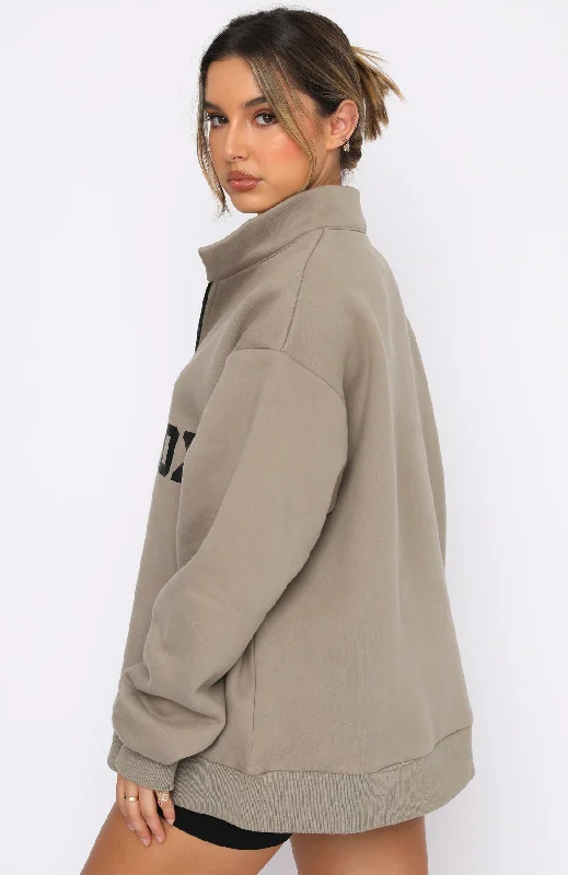 high-standard-zip-front-sweater-mocha