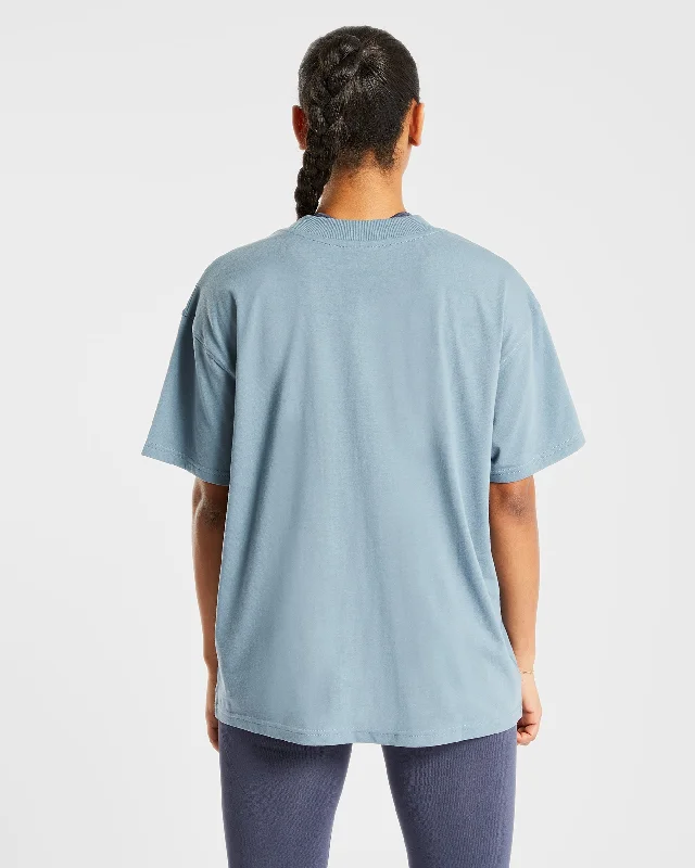 lifting-my-best-life-oversized-t-shirt-vintage-blue