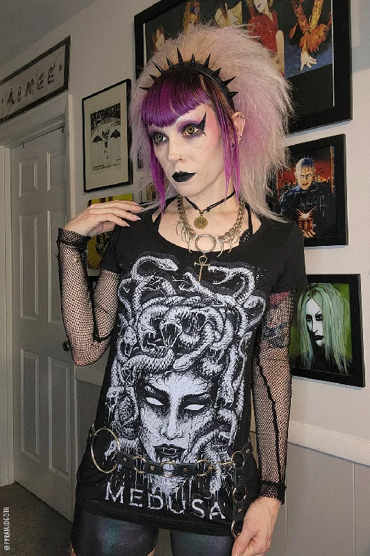 medusa-t-shirt