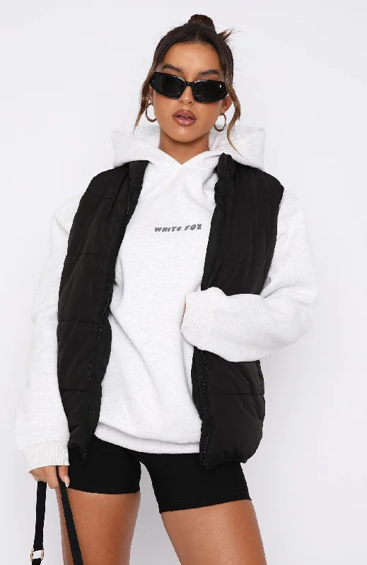 outside-the-lines-puffer-vest-black