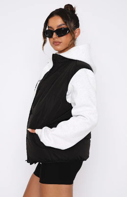 outside-the-lines-puffer-vest-black