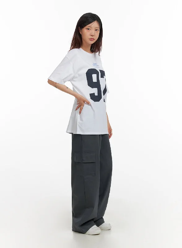 oversized-graphic-t-shirt-iy410