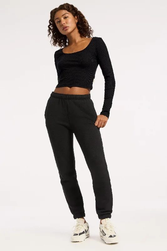 rivington-ribbed-ls-scoop-neck-crop-top-black