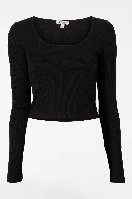 rivington-ribbed-ls-scoop-neck-crop-top-black