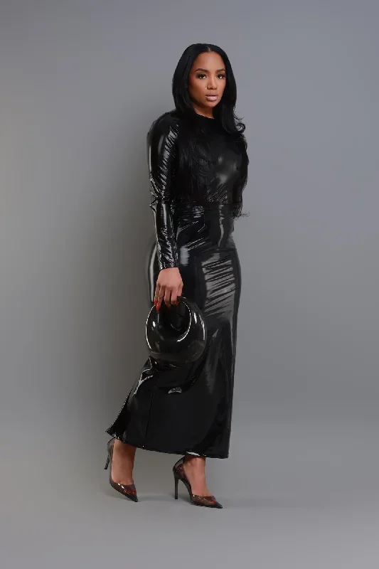 sped-up-patent-faux-leather-maxi-skirt-black