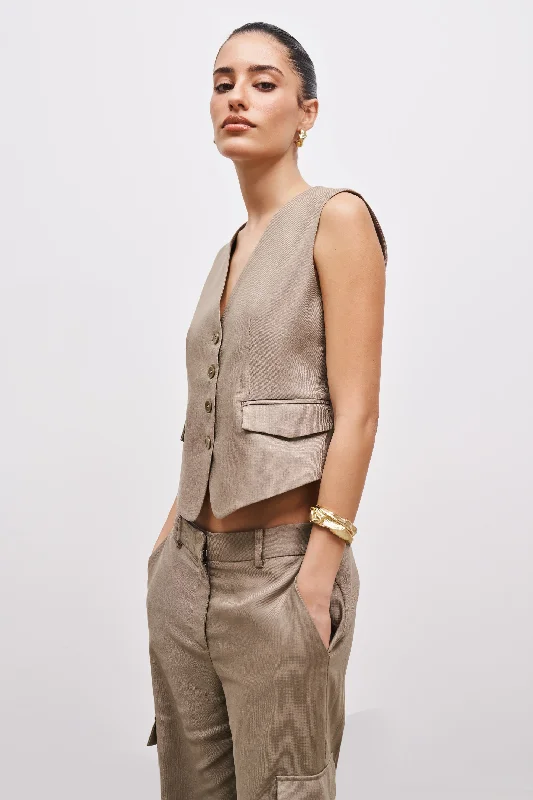 straight-cut-waistcoat-khaki