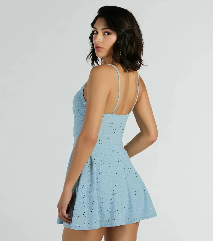 sweet-life-twist-eyelet-lace-skater-romper-065031120012