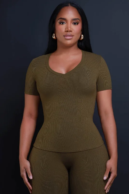 That's Deep Cellulite Deleter Short Sleeve Ribbed Top - Olive