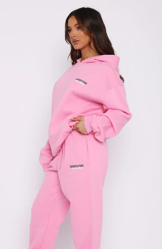 vacay-calling-oversized-hoodie-pink